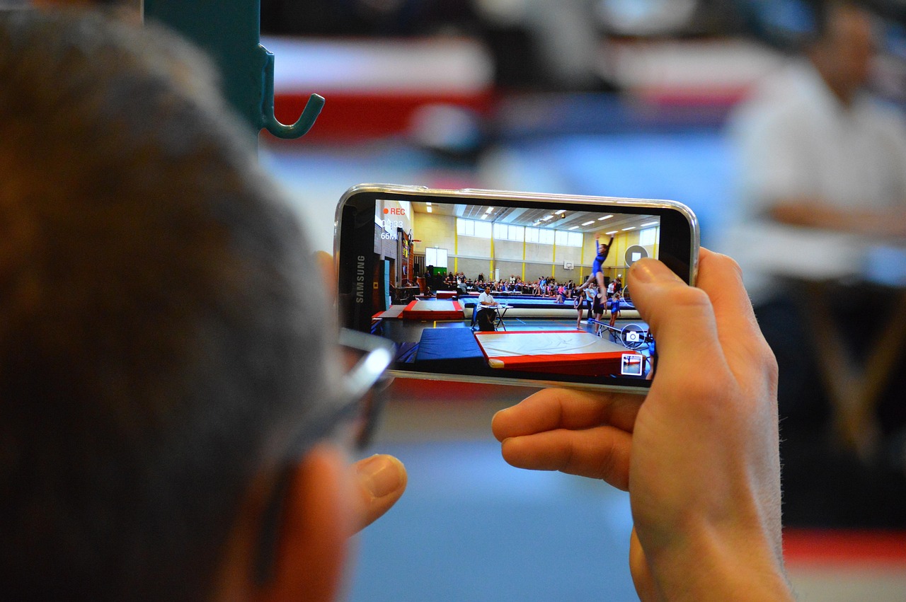 现在什么贷款审核容易通过9月抢先发布了！同时筛选五个网贷平台借钱审核容易通过