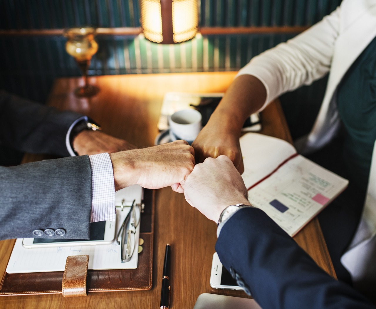 2025江苏首例“套路贷”涉黑案38人被提起公诉