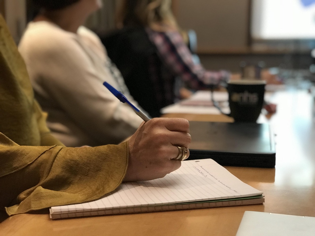 2025揭校园套路贷诈骗案:借6000要还12万 每超1小时加多加5000 2025揭校园套路贷诈骗案:借6000要还12万 每超1小时加多加5000